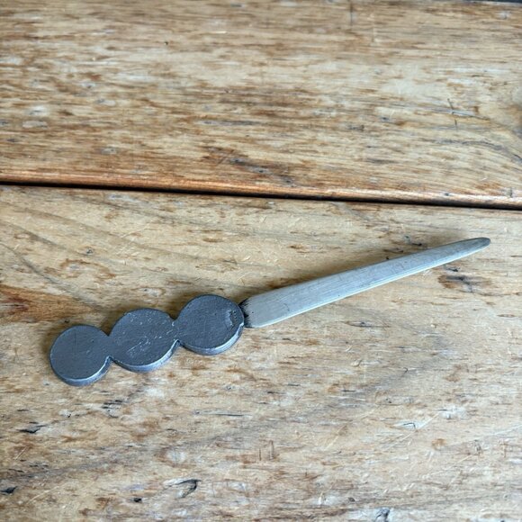 Metzke Pewter Vintage 1985 Letter Opener Floral Dogwood Flower - Picture 2 of 4